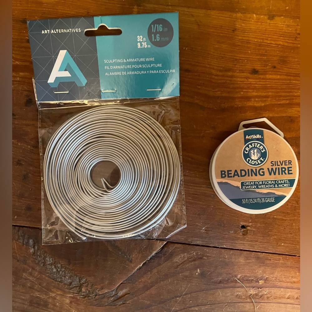 Sculpting wire
Beading wire
Set of 2